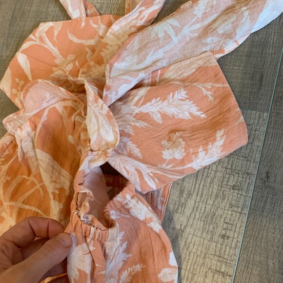 H&M NWT jumpsuit with ruffle straps and open back with ties. Size small. - Picture 6 of 12